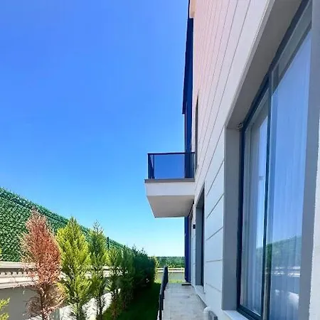 Luxury In Doesemealti