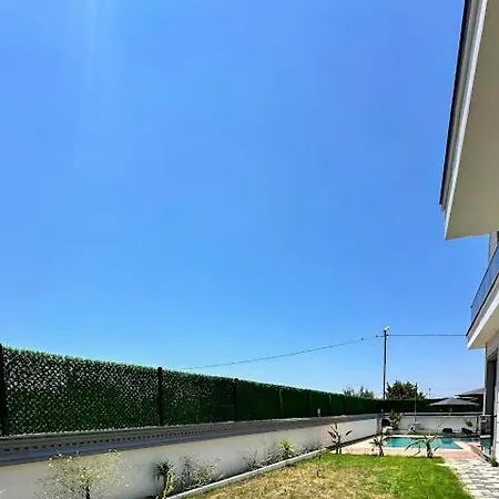 Villa Luxury In Doesemealti Antália