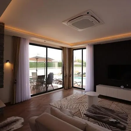 Luxury In Doesemealti Antália