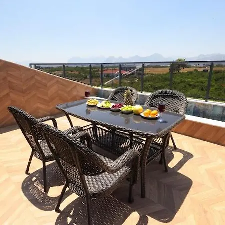 Villa Luxury In Doesemealti *
