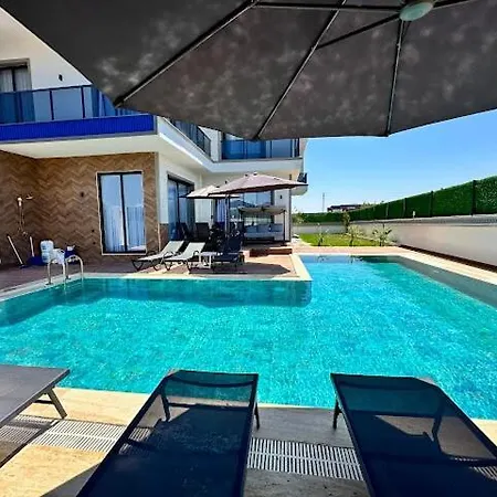 Luxury In Doesemealti Villa Antália