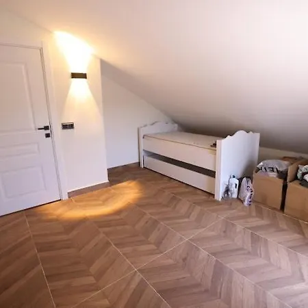 Luxury In Doesemealti *