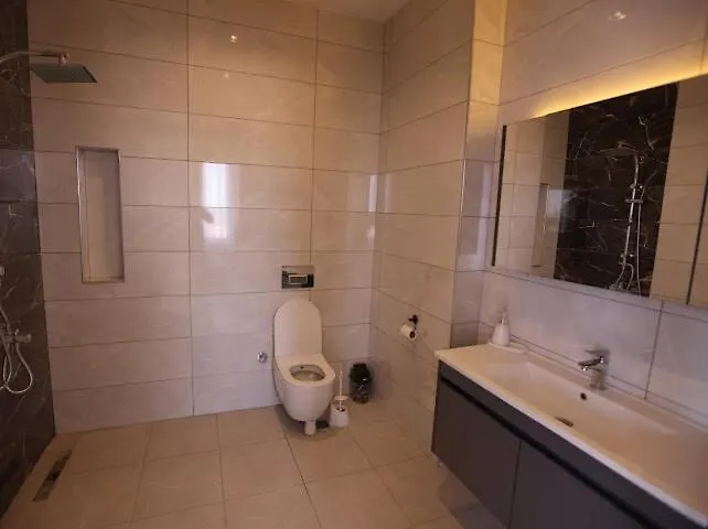 Luxury In Doesemealti 安塔利亚