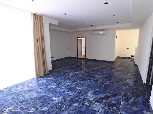 Luxury In Doesemealti *