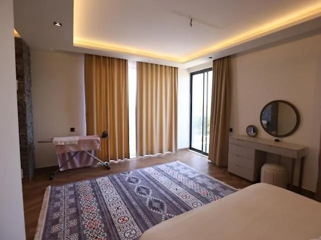 Luxury In Doesemealti * 安塔利亚