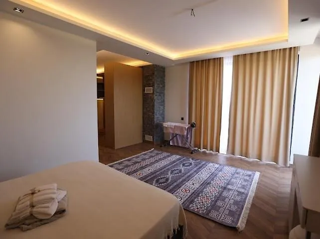 Вилла Luxury In Doesemealti