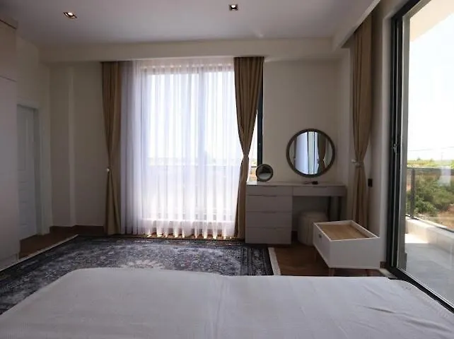 Вилла Luxury In Doesemealti *