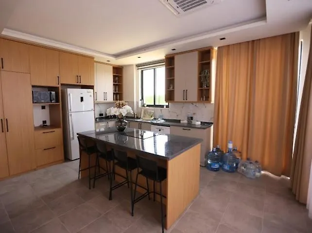 Вилла Luxury In Doesemealti