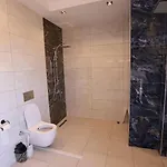Luxury In Doesemealti *