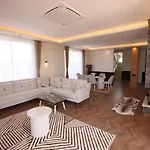 Luxury In Doesemealti