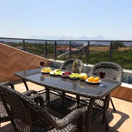 Willa Luxury In Doesemealti Antalya